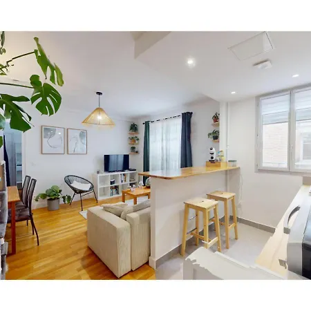 Appartamento Joivy Bright & Cosy Flat Near The Eiffel Tower Parigi